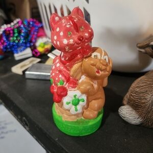 Vtg Strawberry Shortcake Custard Cat Pupcake‎ Dog Chalk ware Statue Hand Painted